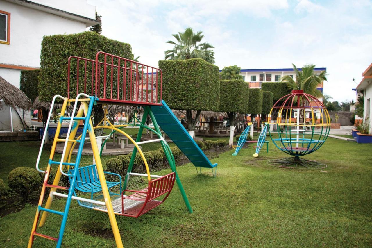 Hotel San Carlos เยาเตเปค ภายนอก รูปภาพ